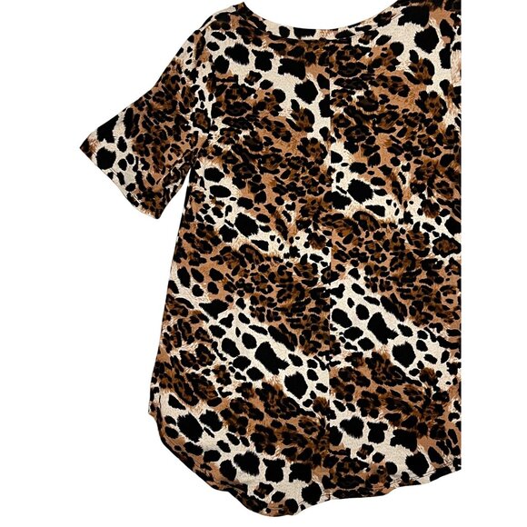 NWT Zenana Leopard Print V-Neck Blouse Tunic Stretchy Short Sleeve Office Boho - Picture 6 of 10